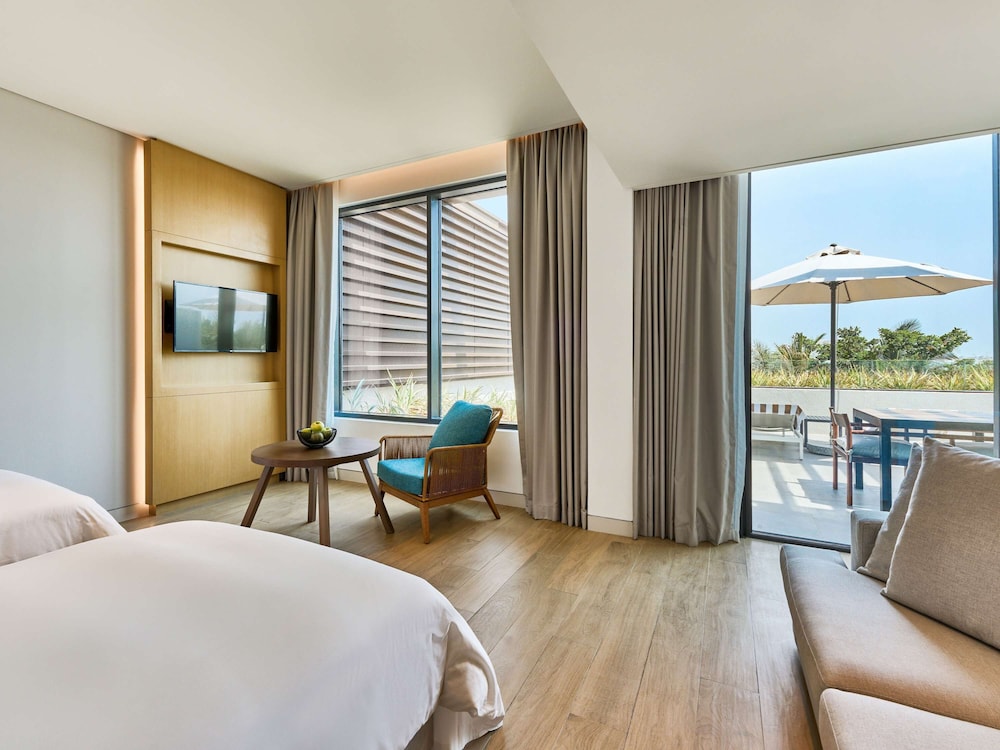 Mövenpick Resort Al Marjan Island