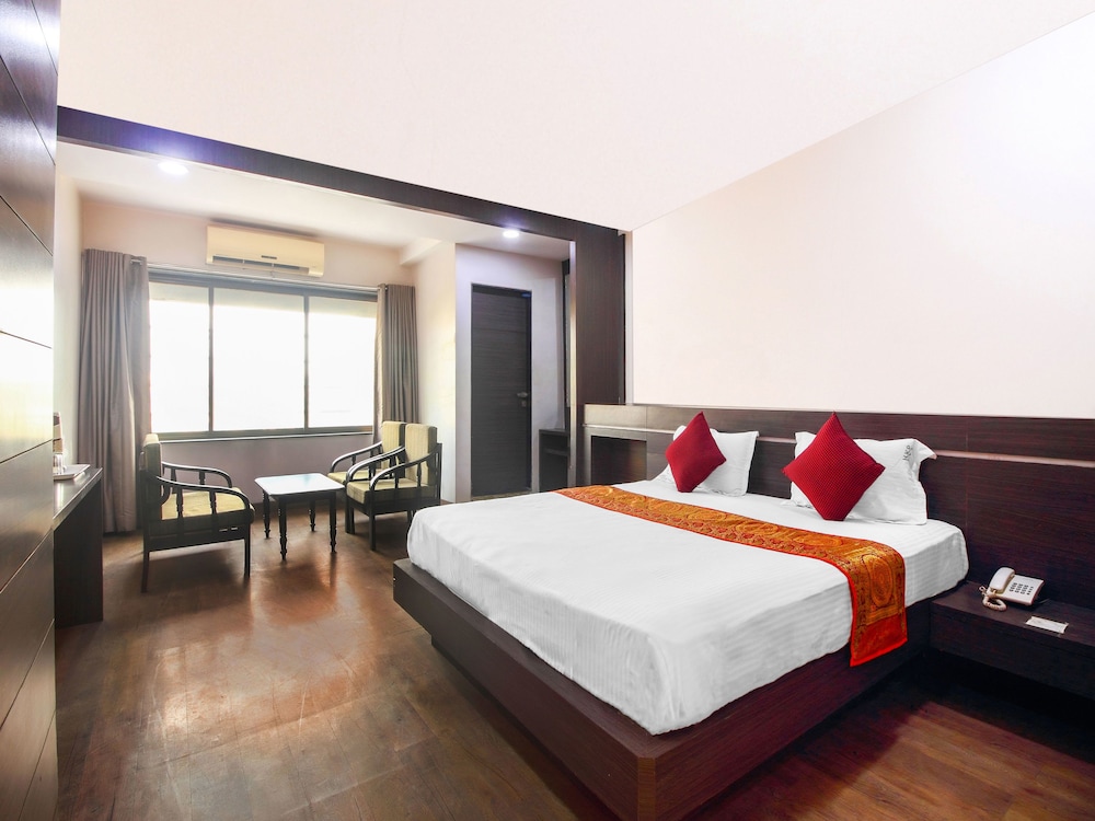 Hotel O Kohinoor Plaza