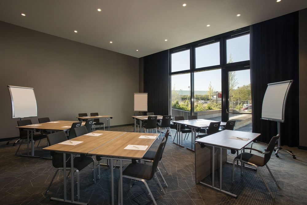 Holiday Inn Frankfurt Airport By IHG