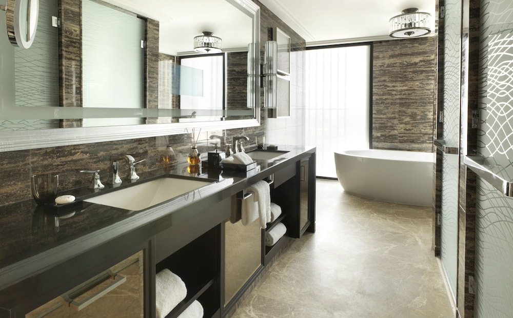 Four Seasons Hotel Abu Dhabi at Al Maryah Island