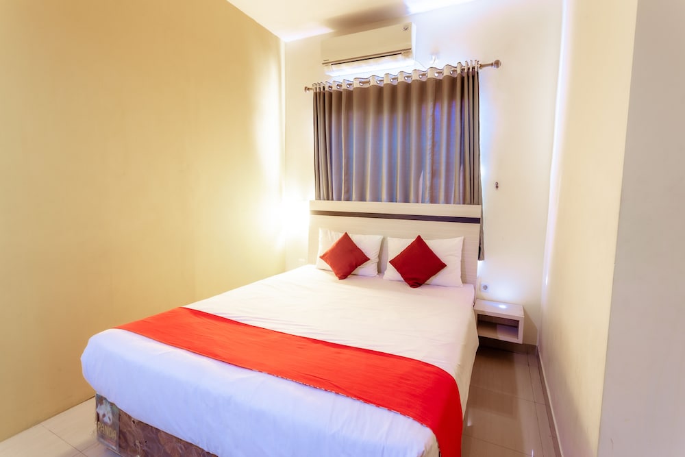Pratisarawirya Guesthouse by ecommerceloka