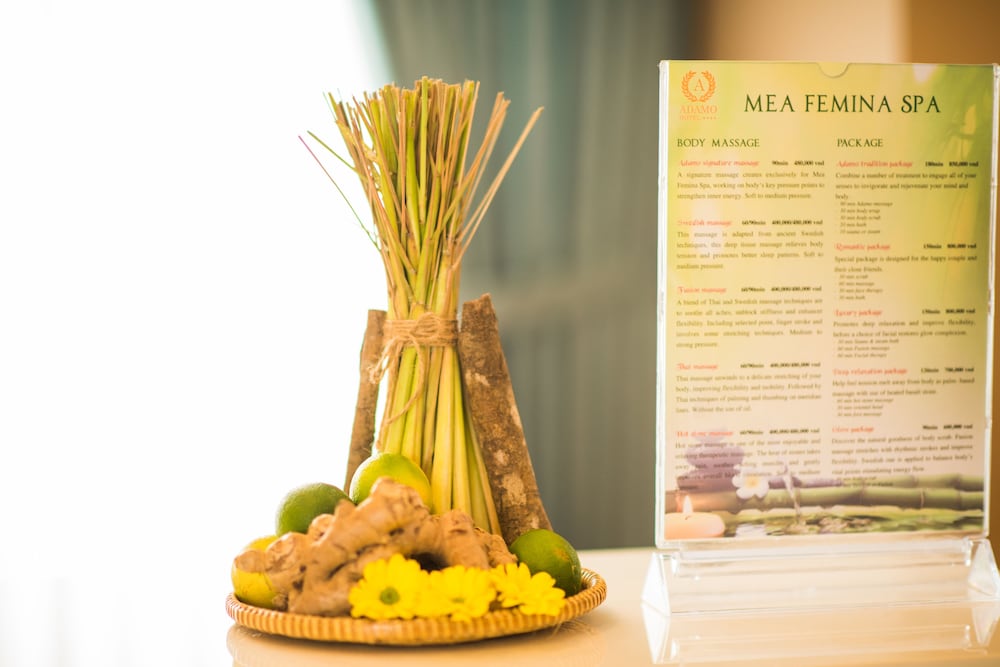 Yarra Ocean Suites Danang