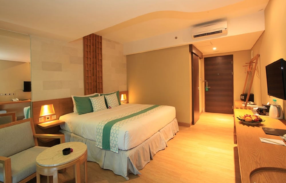 Bedrock Hotel Kuta Bali