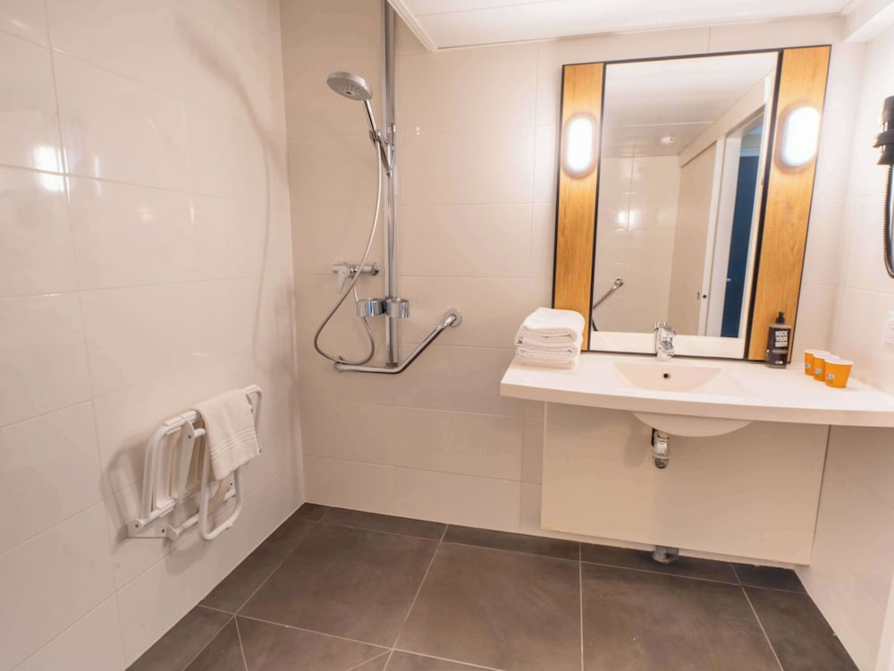 ibis Paris Porte de Vanves Parc des Expositions