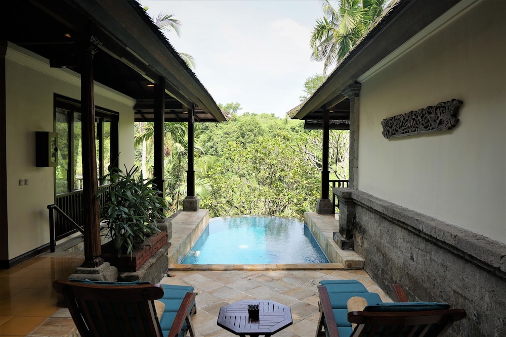 Warwick Ibah Luxury Villas & Spa