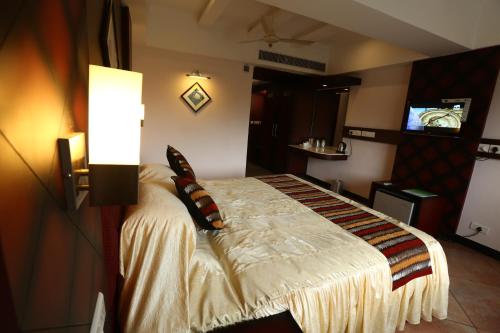 Pearl Royal International