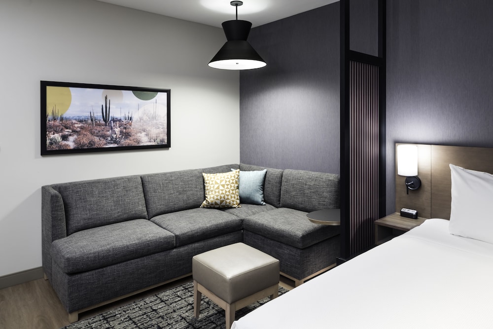 Hyatt Place Tempe / Phoenix / University