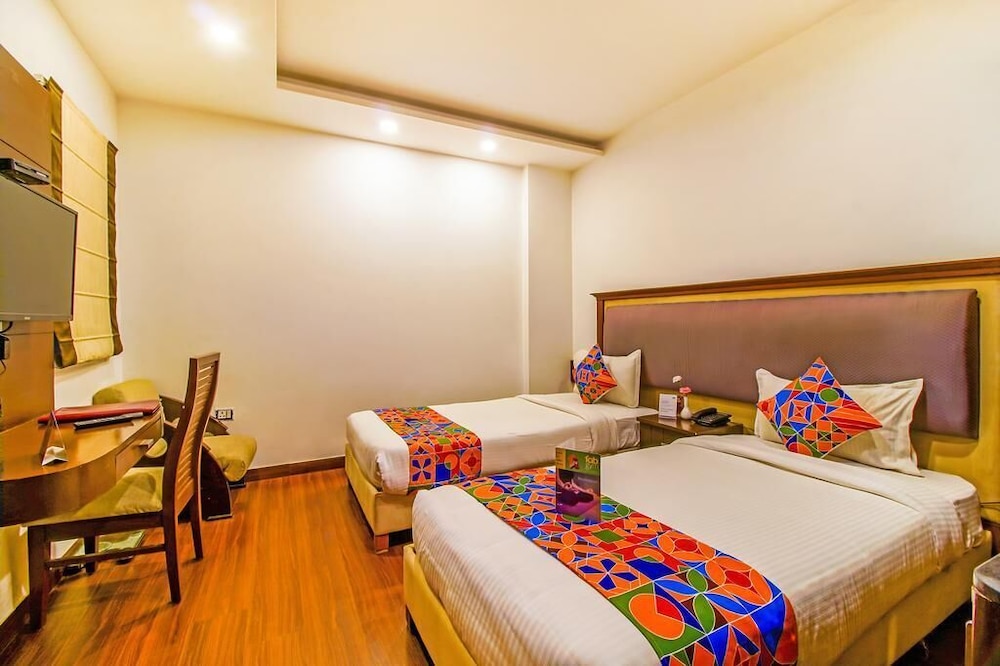 Airport Mahal Hotel & Spa