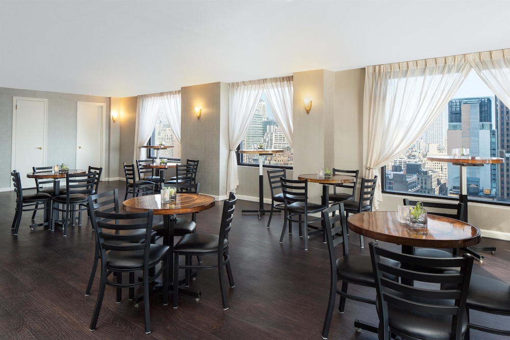NEW YORKER BY LOTTE HOTELS
