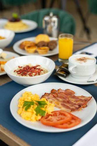 Oporto Airport & Business Hotel