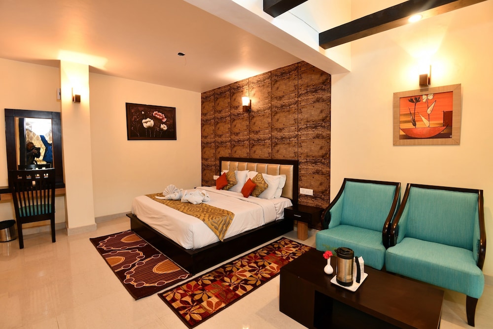 Dynasty Resort
