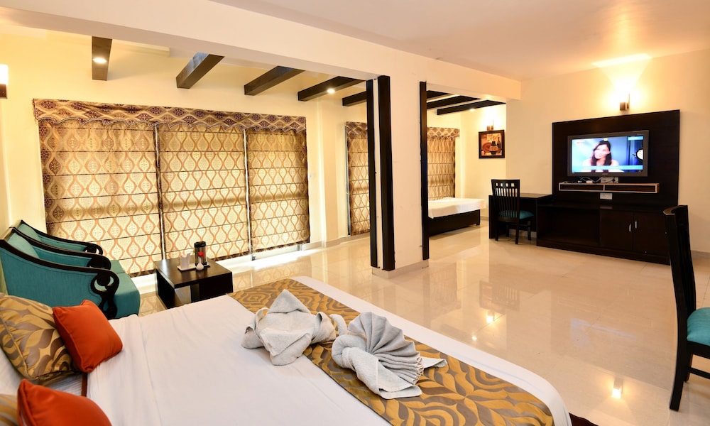 Dynasty Resort