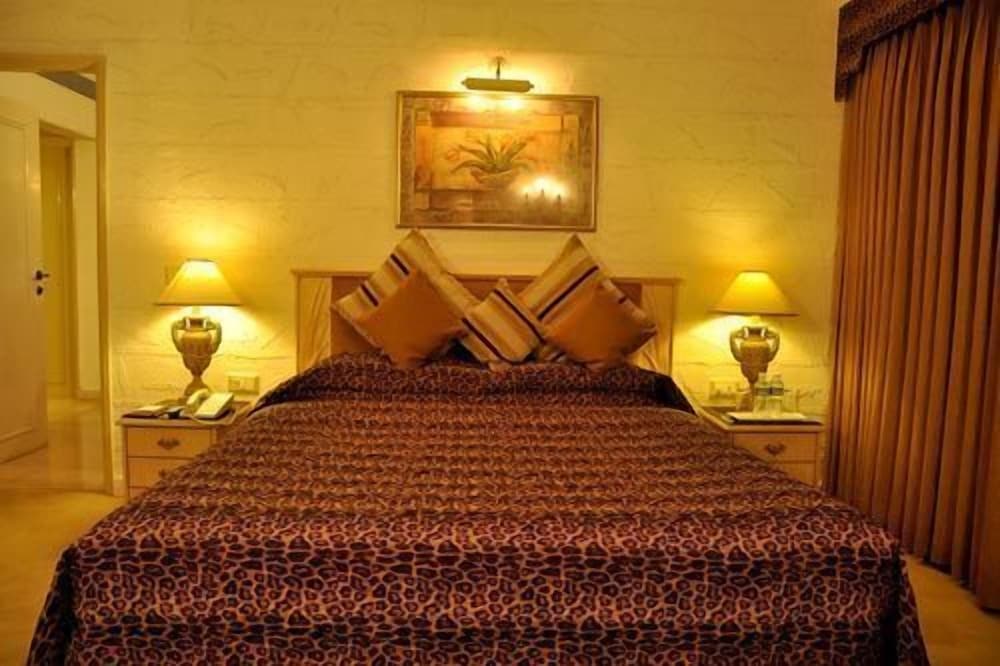 The Golden Palms Hotel & Spa, Bangalore