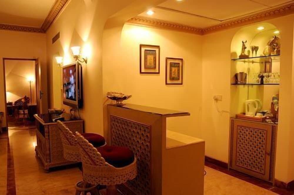 The Golden Palms Hotel & Spa, Bangalore