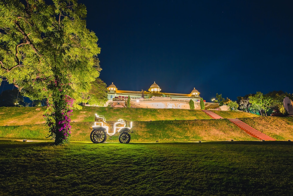 The Lalit Laxmi Vilas Palace