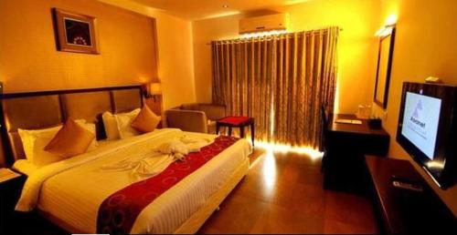  Paravoor Galaxy Hotel