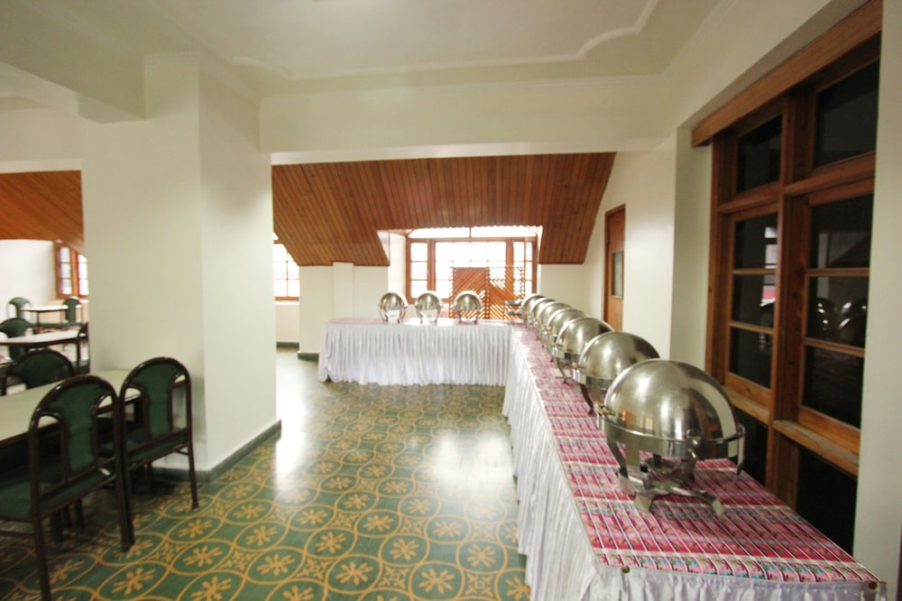  Hotel Snow View Manali - Main Mall Road