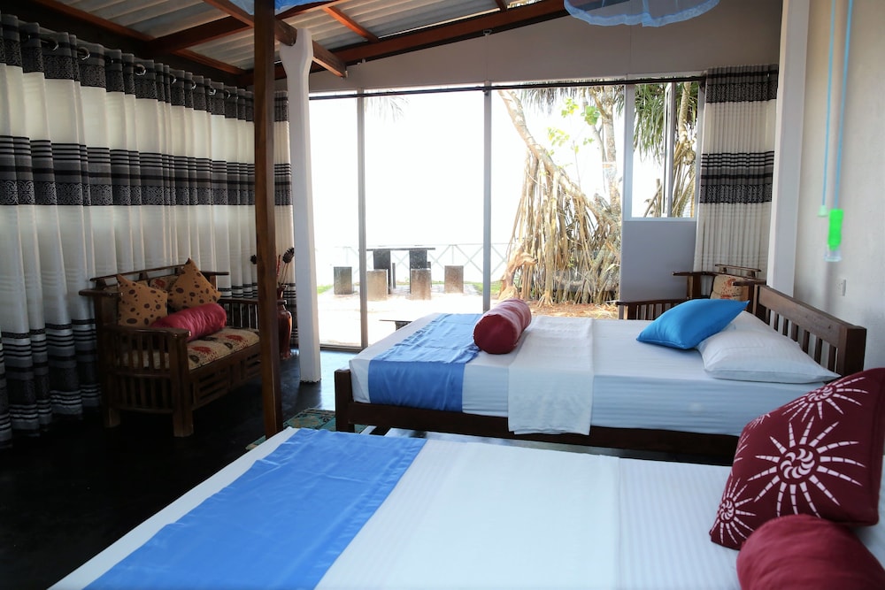Dinsara Pearl Villa
