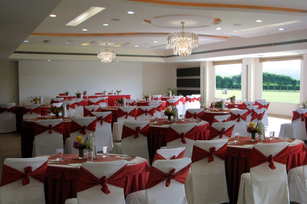 Legend Sarovar Portico Baddi - A Sarovar Hotel