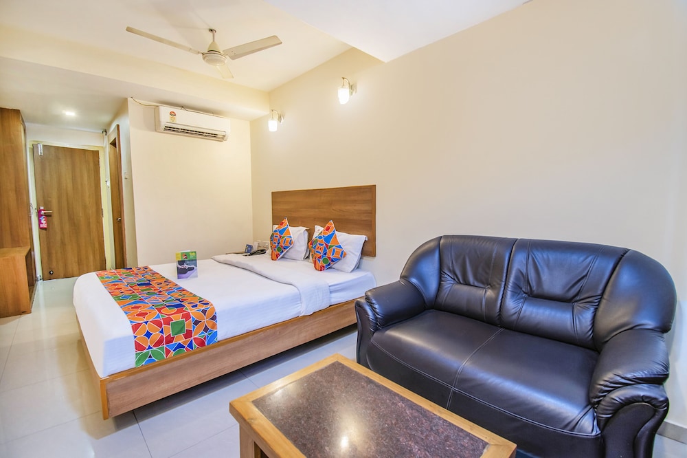 FabHotel Jansi Deluxe
