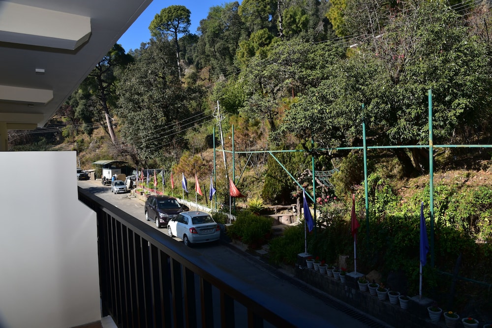 Asia Spa Resort Centrally Heated for Your Comfort (Just a 10-minute drive from McLeod Ganj Market)