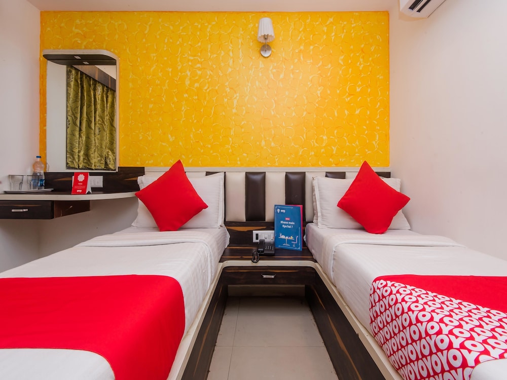 OYO 7879 Golden Tulipz Boutique Hotel