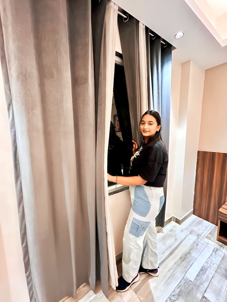 Raksha Suites & Banquet Hall Greater Noida