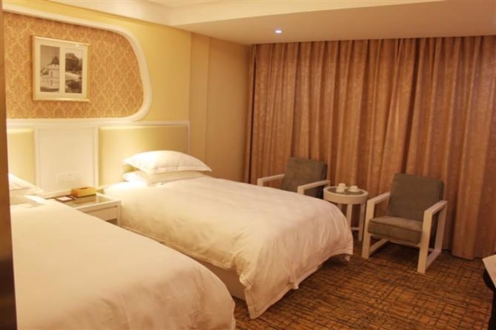 YIWU RUIFENG HOTEL