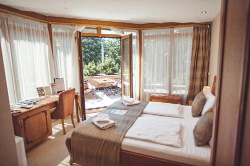 Provence rooms