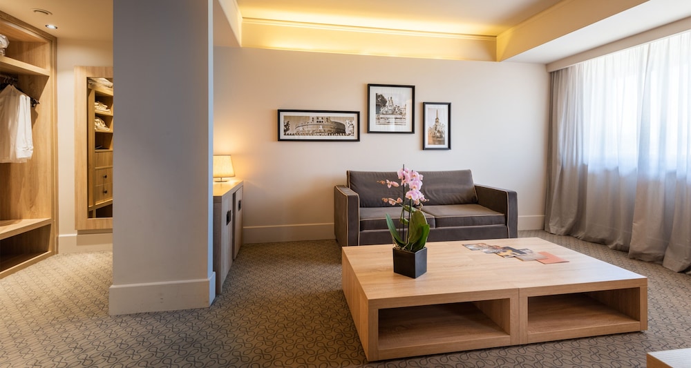 A.Roma Lifestyle Hotel