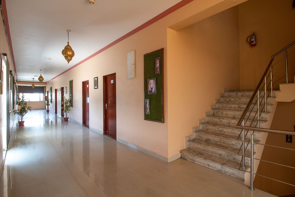 Treebo New Rockwell Vivek Vihar