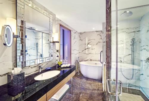 Vivanta Navi Mumbai Turbhe