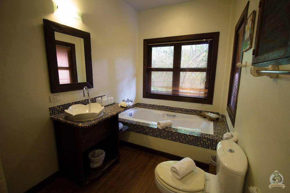 Lanna Dusita Riverside Boutique Resort