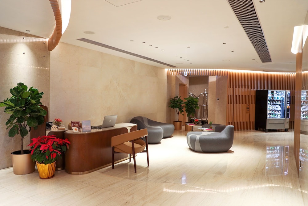 Oasis Aurum 181 Hotel
