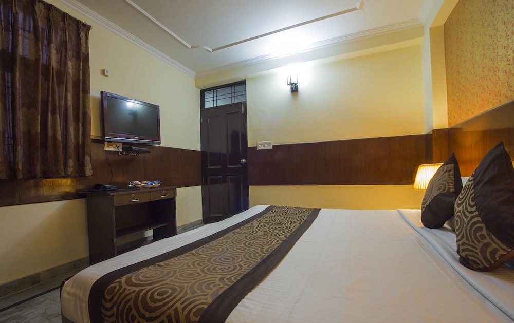 Airport Hotel Olive & Blue