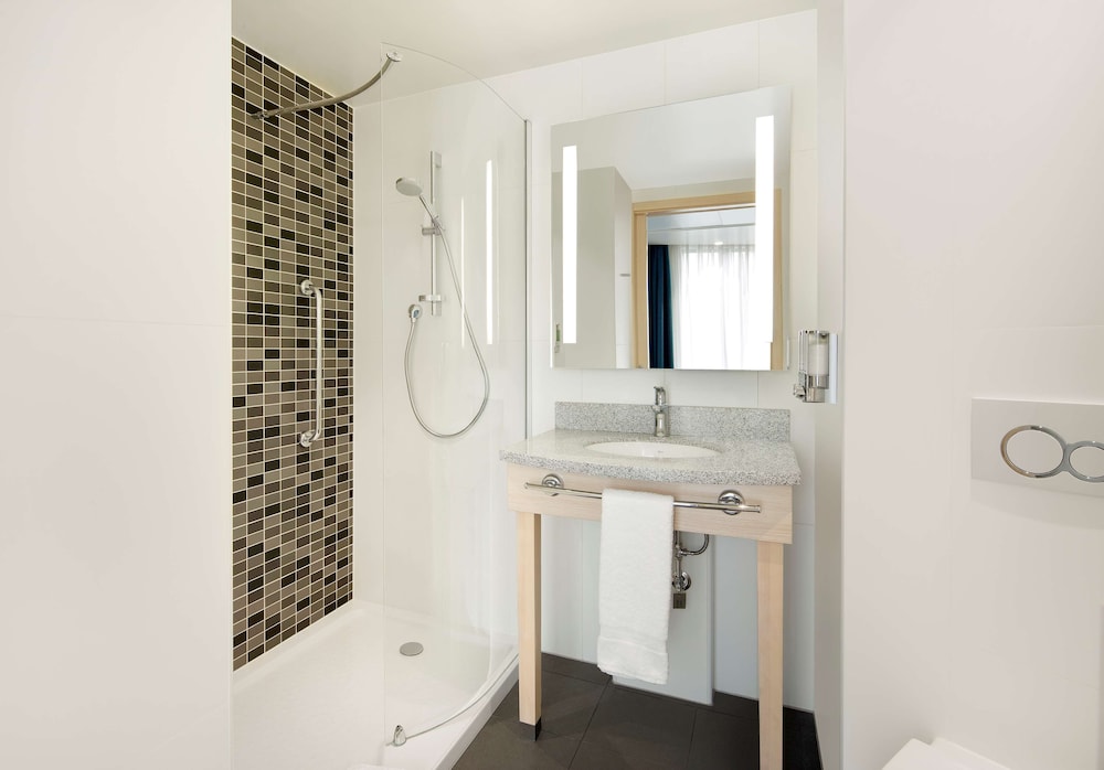 Hampton by Hilton London Docklands