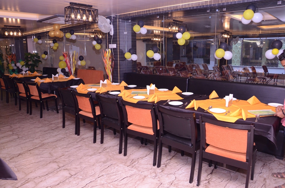 Hotel Grand Shivam
