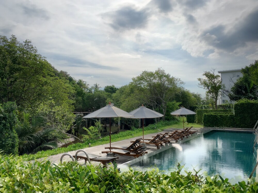 Moonlight Bay Resort