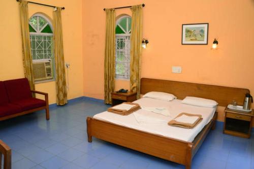 Mayem Lake View (Goa Tourism)