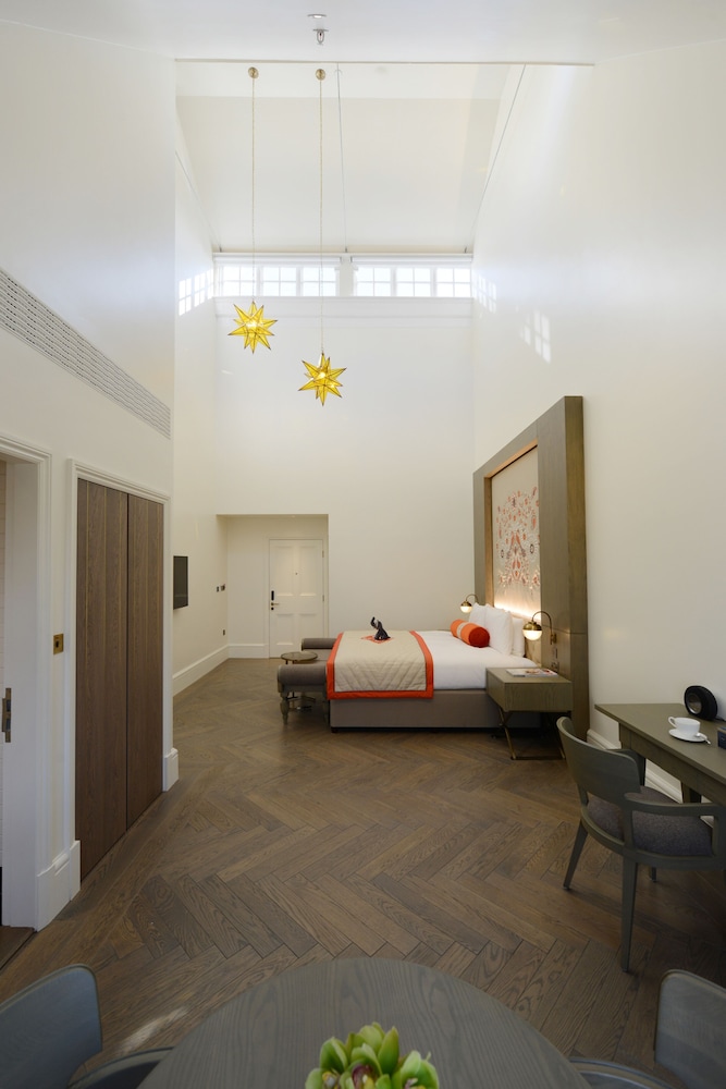 The Lalit London