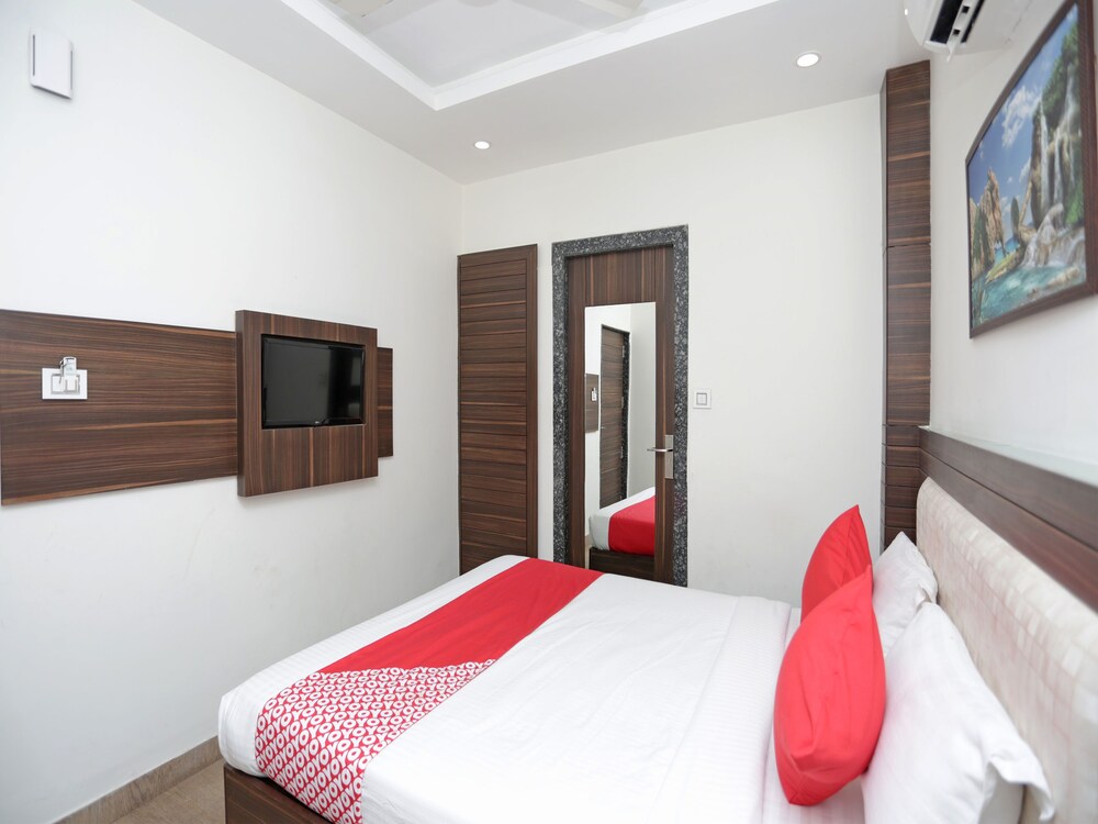 HOTEL SOLITARE INN