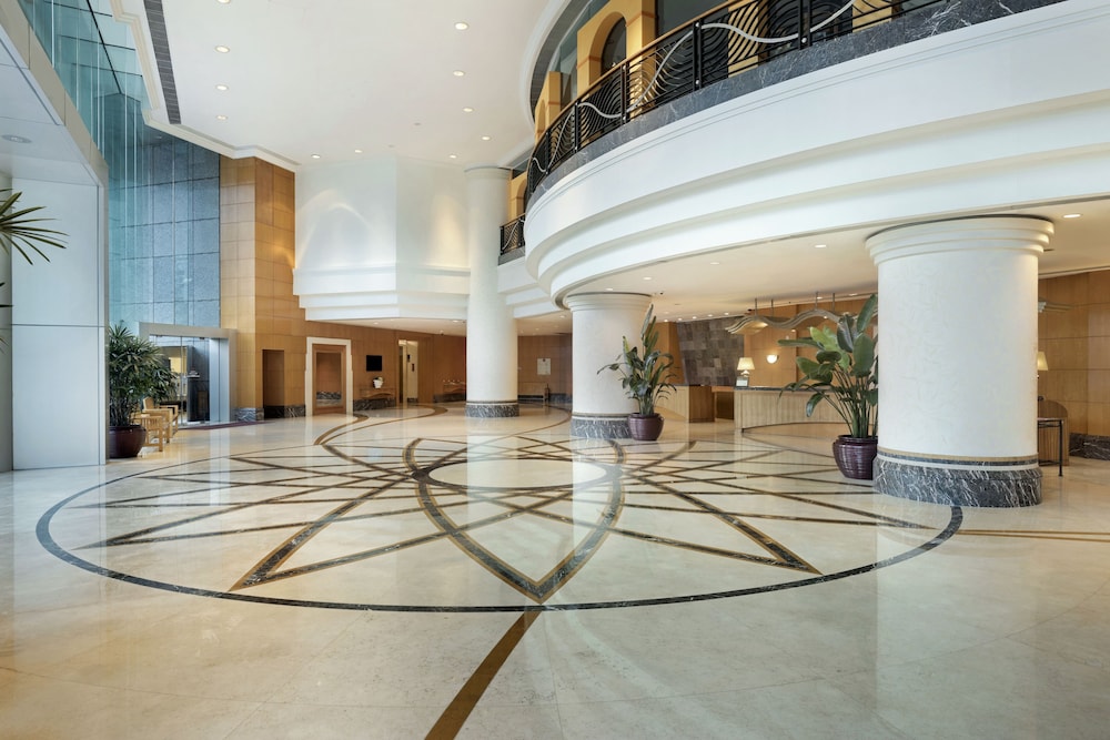 Harbour Plaza Resort City