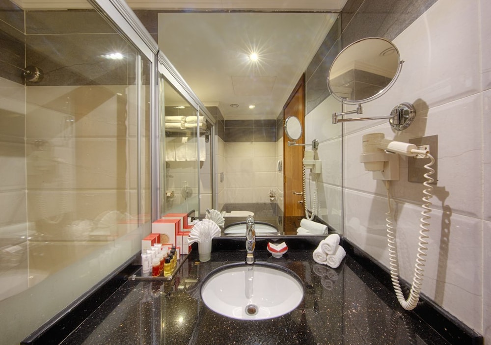 Al Safwah Royale Orchid