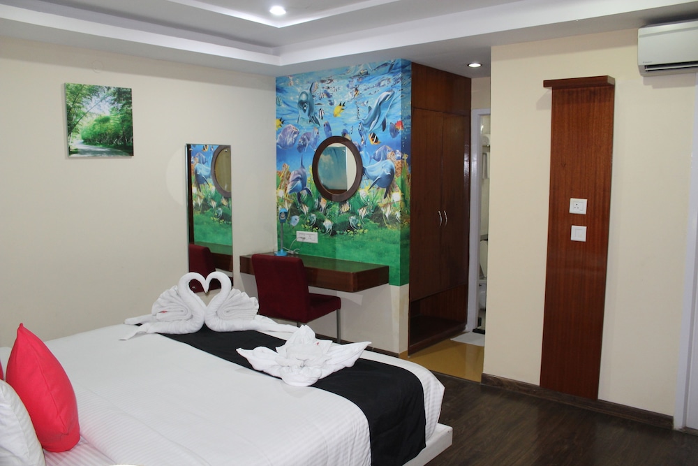 Capital O 5829 Gardeenia Comforts Suites