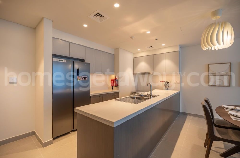 HomesGetaway-ForteDowntown 3BR MaidsRoom