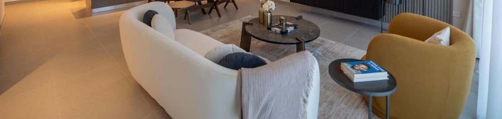 HomesGetaway-ForteDowntown 3BR MaidsRoom