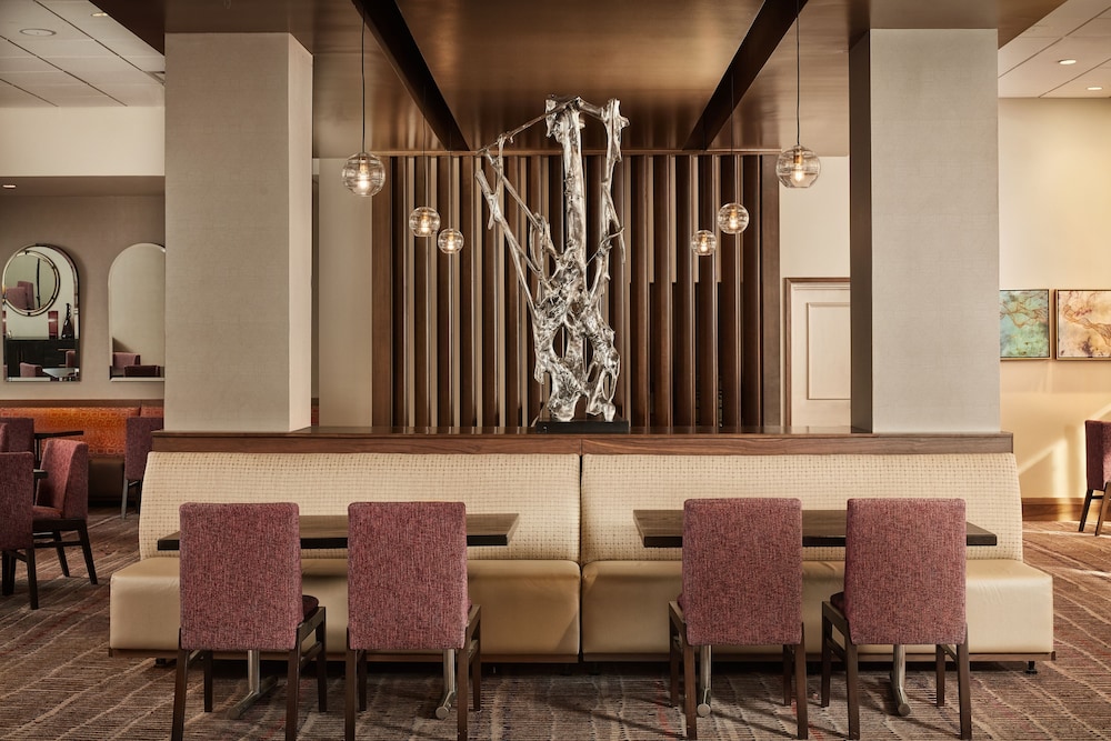 Crowne Plaza Dallas Market Ctr - Love Field by IHG