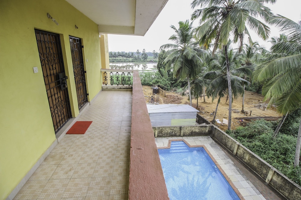 Oyo 10730 Home Classic 1Bhk Colva