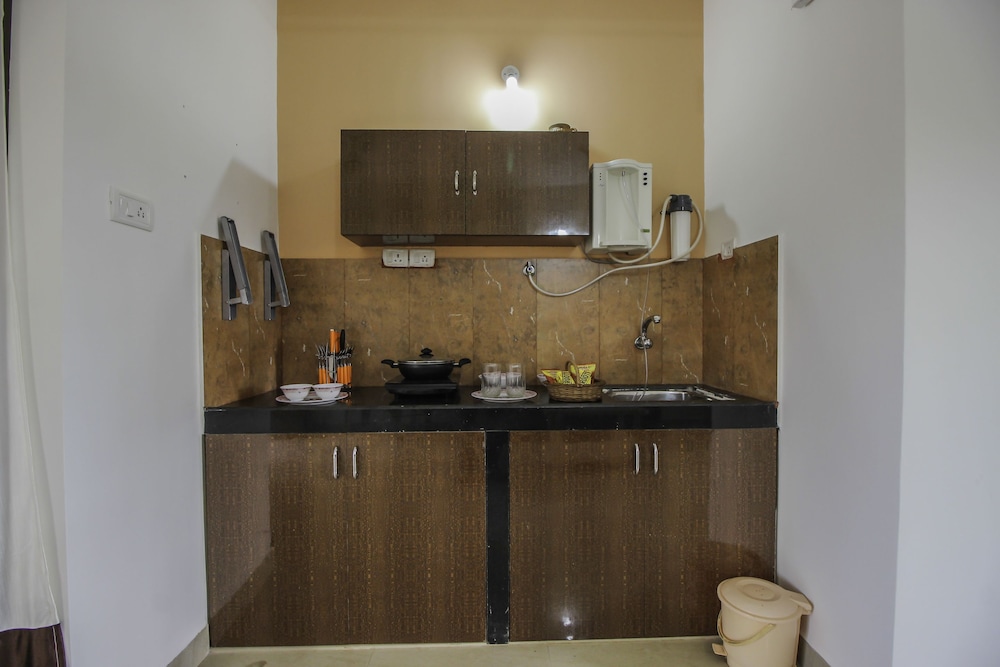 Oyo 10730 Home Classic 1Bhk Colva