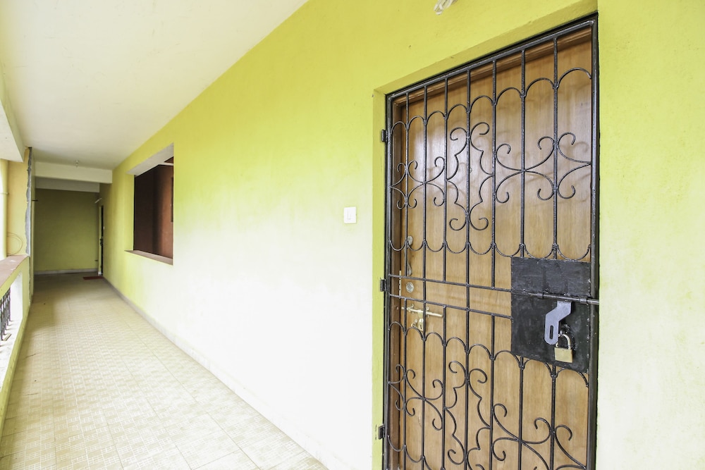 Oyo 10730 Home Classic 1Bhk Colva